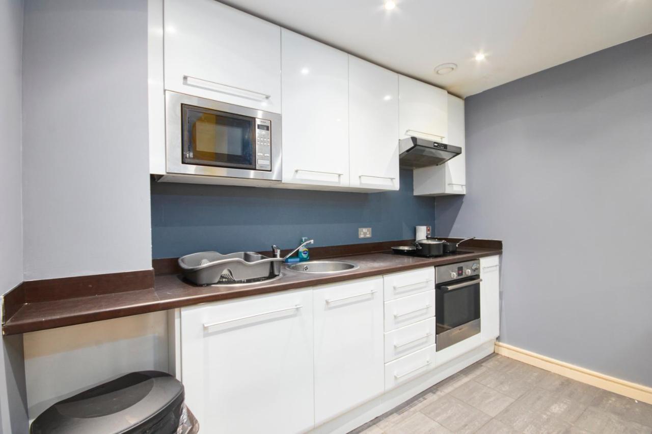 Stylish Manchester Gem - Sleeps 10! מראה חיצוני תמונה